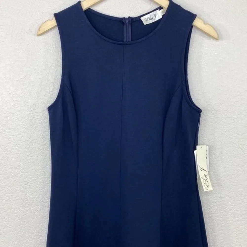 Eliza J NWT Fit to Flare Navy Color block Dress Size 10 - Picture 3 of 12